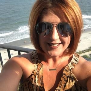 Meet your Posher, Denise